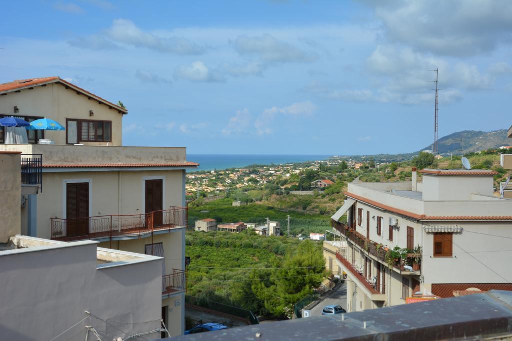 Casa Eleonora Lejlighed Campofelice Di Roccella Værelse billede