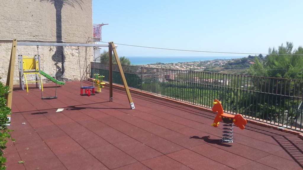 Casa Eleonora Lejlighed Campofelice Di Roccella Eksteriør billede