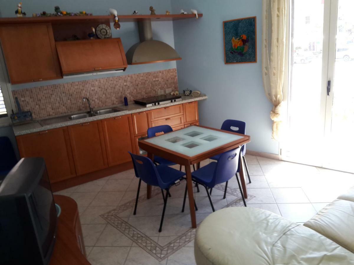 Casa Eleonora Lejlighed Campofelice Di Roccella Eksteriør billede