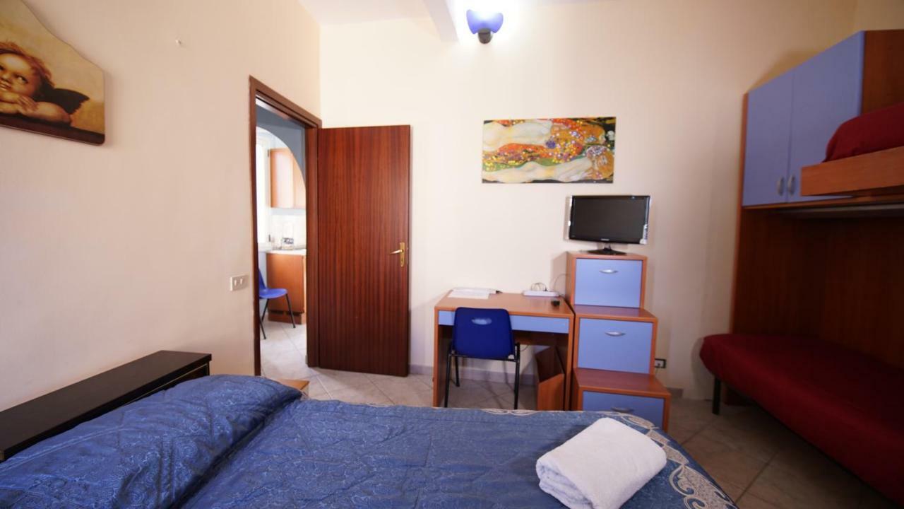 Casa Eleonora Lejlighed Campofelice Di Roccella Eksteriør billede