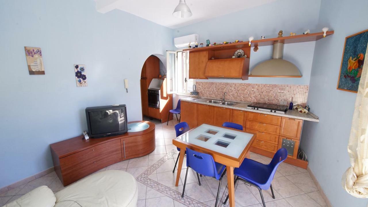 Casa Eleonora Lejlighed Campofelice Di Roccella Eksteriør billede